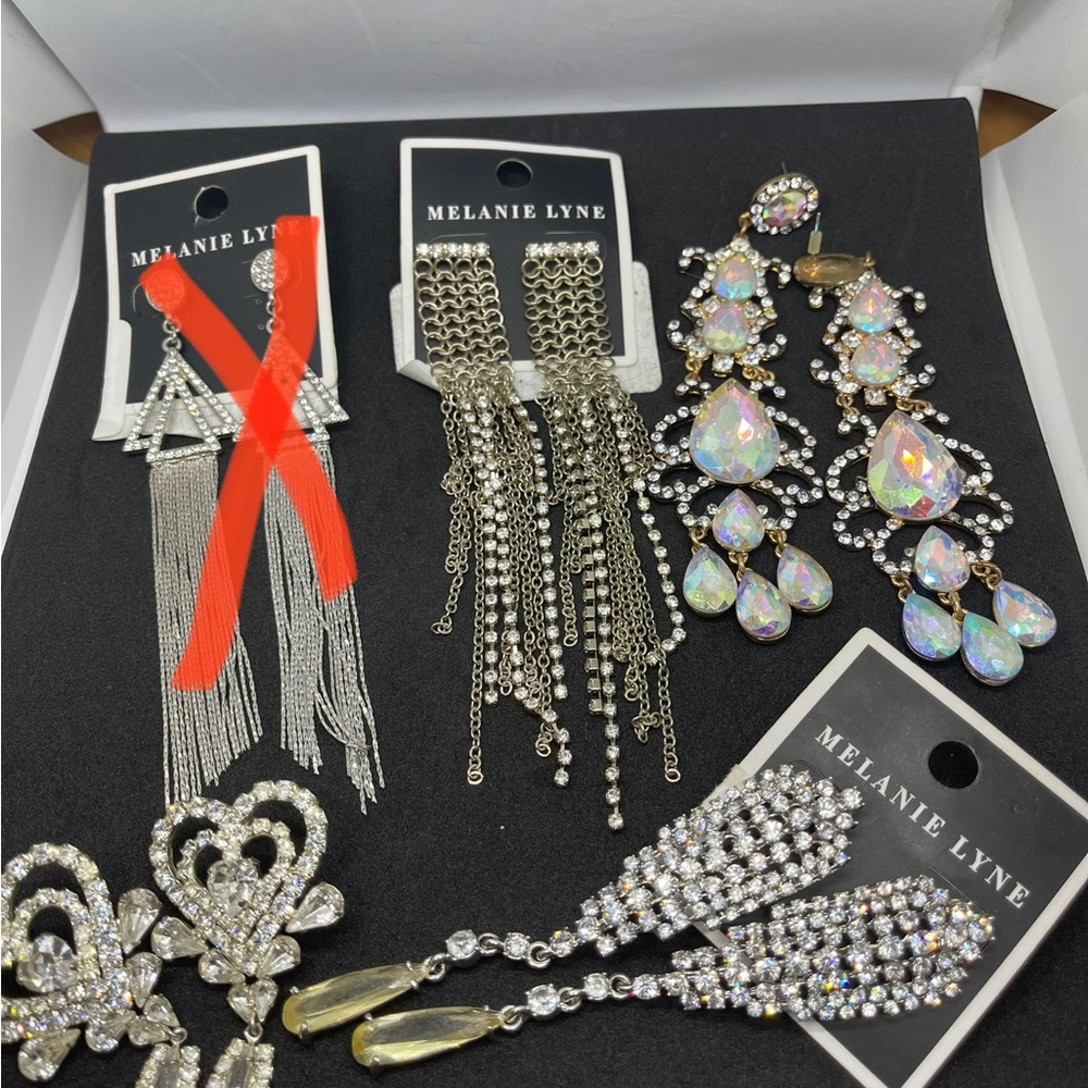 4 paurs Melanie Lyne Earrings
